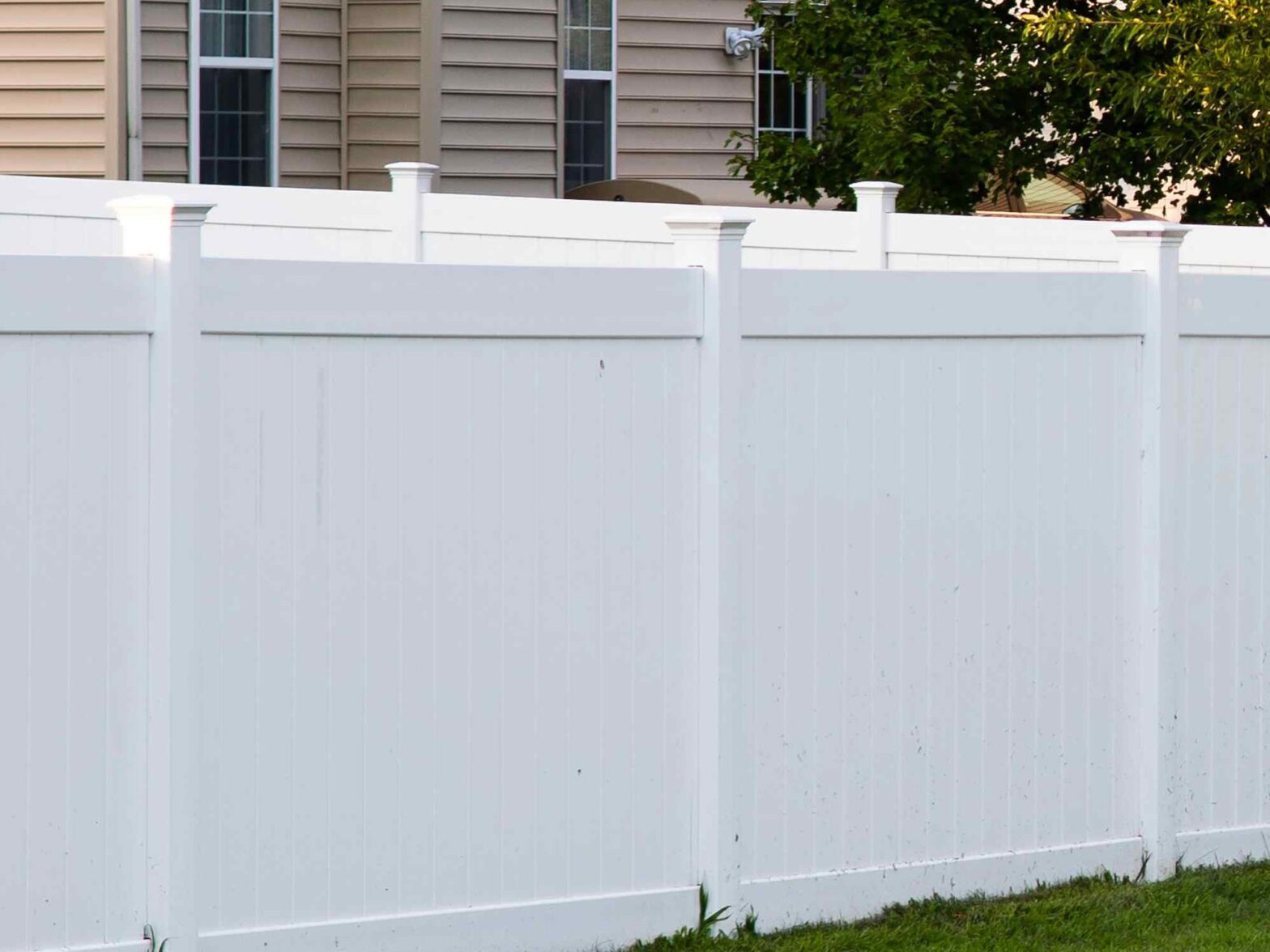 Photo of a Northern Alabama vinyl fence
