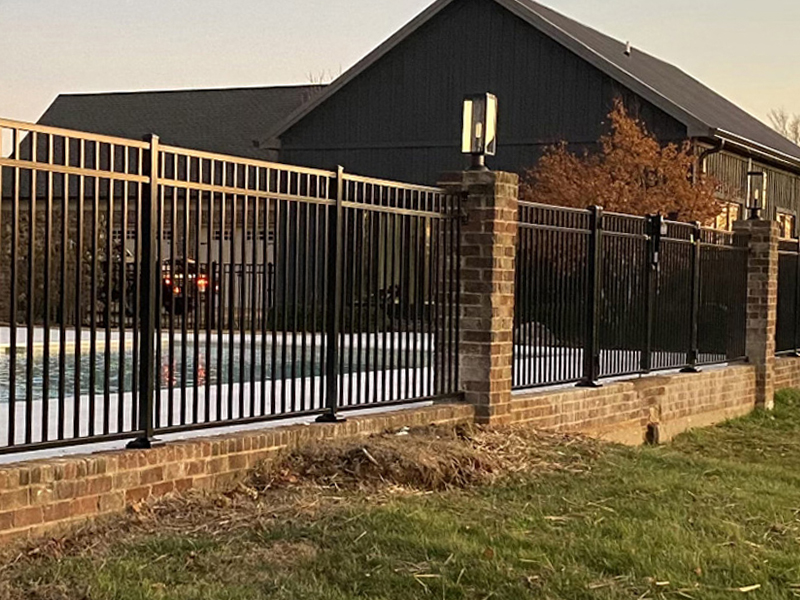 Aluminum fence solutions for the Huntsville Alabama area