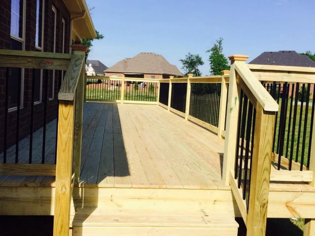 Middle TN wood deck and rail company