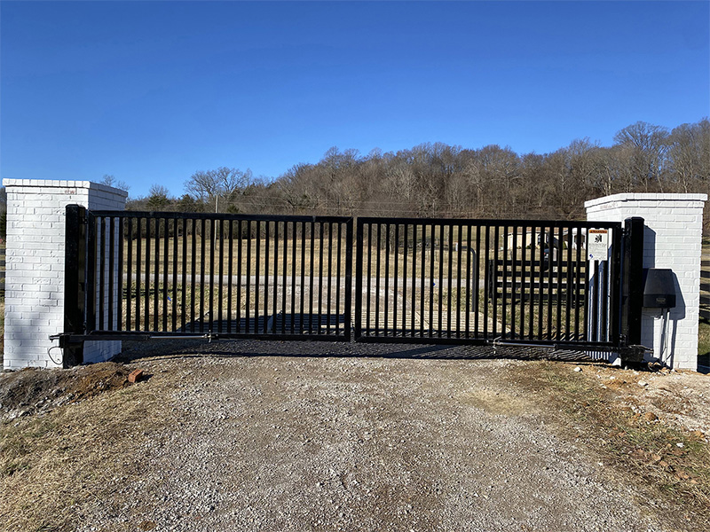 Automated black fence gate company in Middle TN